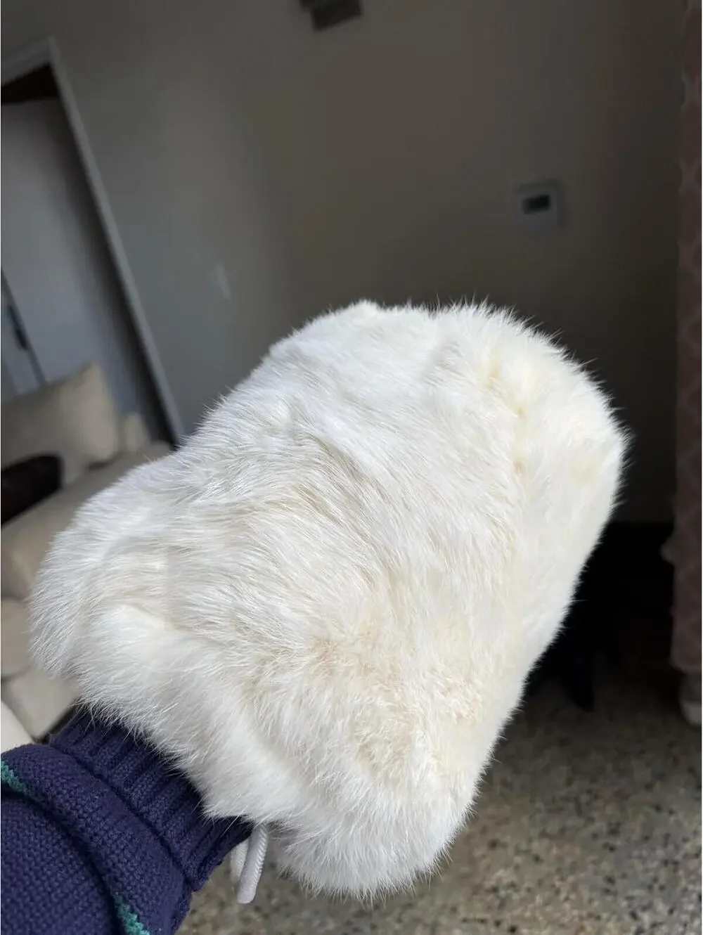 VTG Genuine Rabbit Fur Hand Muff Warmer Fuzzy Pouch Muffler Wedding White